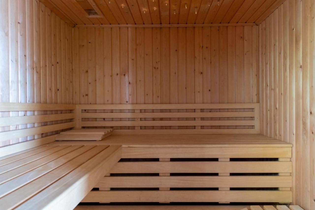 Aangenaam Op De Rijn, Woonboot, Inclusief Prive Sauna อัลเพน อาน เดน ไรจ์น ภายนอก รูปภาพ