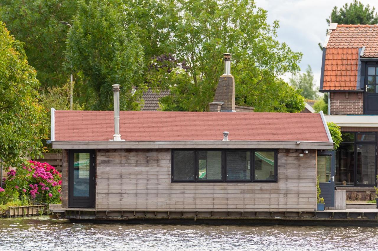 Aangenaam Op De Rijn, Woonboot, Inclusief Prive Sauna อัลเพน อาน เดน ไรจ์น ภายนอก รูปภาพ